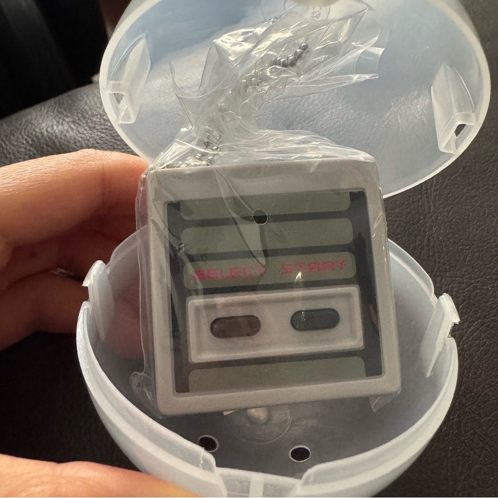 Nintendo Toy Keychain - NES Start/Select